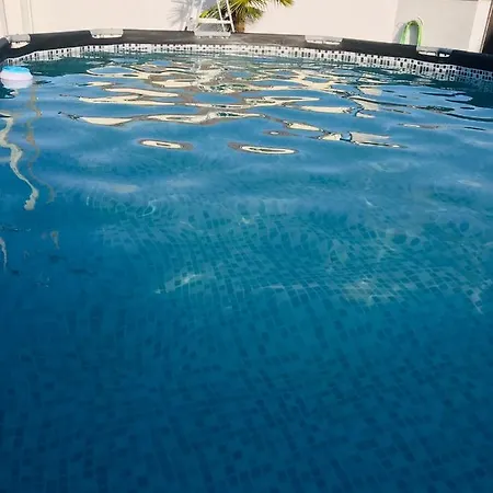 Central Guest House *