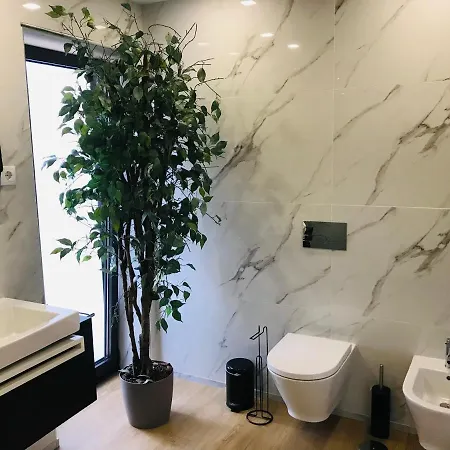 Central Guest House Dom wakacyjny