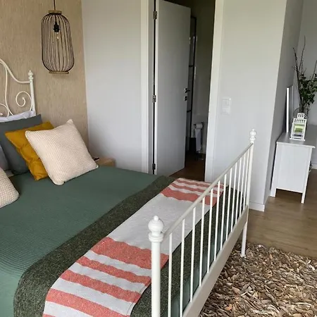 Central Guest House בית נופש