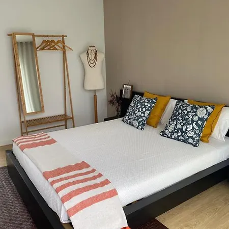 Central Guest House *