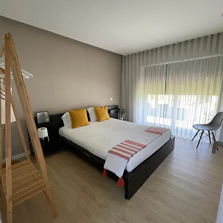 Dom wakacyjny Central Guest House *