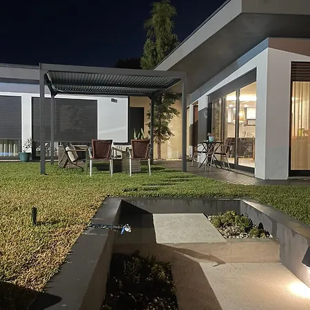 Dom wakacyjny Central Guest House Neiva