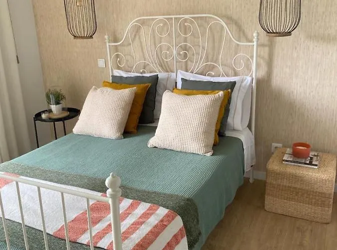 Central Guest House Dom wakacyjny