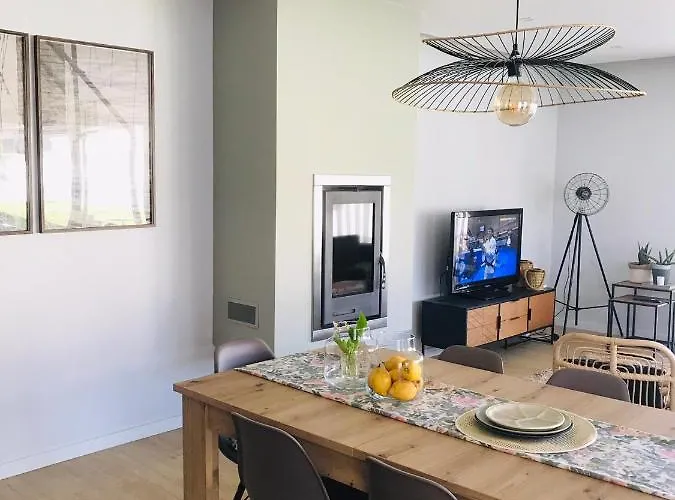 Central Guest House 度假居 *